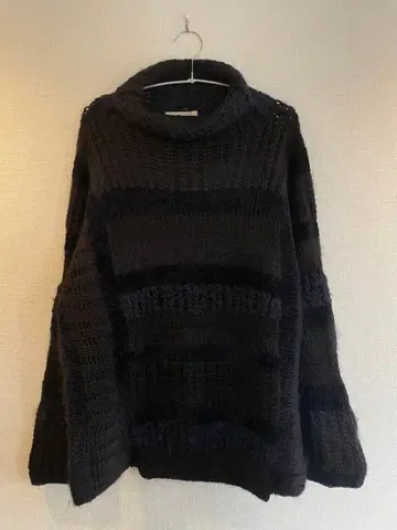 MAISON FLANEUR 알파카 모헤어 혼방 터틀넥 니트