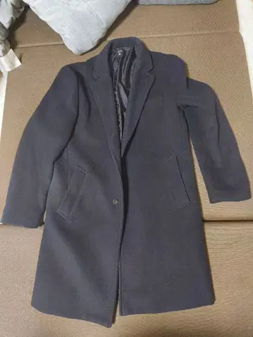 네이비 체스터 코트 사이드 포켓 포함