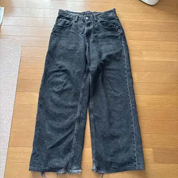 다크 그레이 와이드 레그 데님