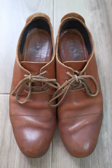 [ ARGIS ] 가죽 신발 브라운