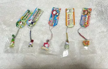 산리오 지역 한정 키티 매듭 스트랩