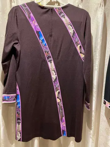 다크 브라운 긴팔 튜닉 꽃무늬 장식