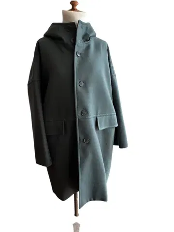 다크 그린 후드 부착 오버 사이즈 코트