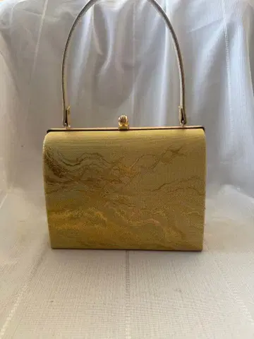 골드 물결무늬 핸드백 고급 새상품급