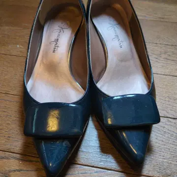 긴자 카네마츠 스틸레토 펌프스