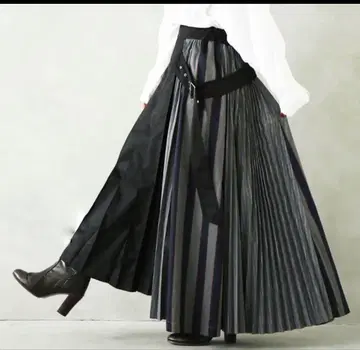 kOhAku 플리츠 롱 스커트 비대칭