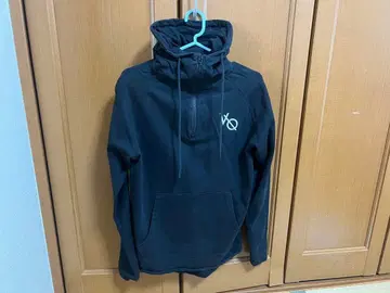 VANQUISH 블랙 후드티 S 사이즈