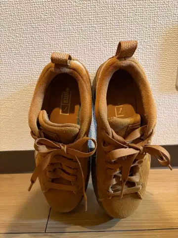 Puma 플랫폼 스니커즈 브라운