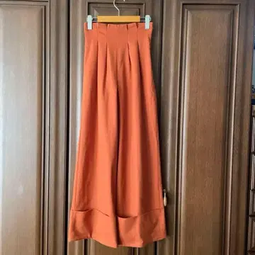 EMODA 와이드 팬츠 오렌지 컬러 플리츠 포함