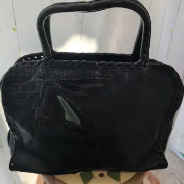 IBIZA 블랙 가죽 핸드백