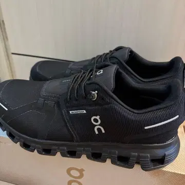 On 방수 블랙 스니커즈 cloud6 WP