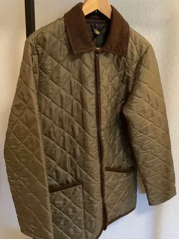 LAVENHAM 올리브 그린 퀼팅 자켓 사이즈 40