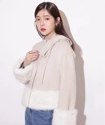 Rirandture 리본 넥 퍼 리버 코트