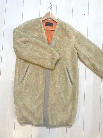 맥피 보아 코트