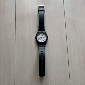 ALBA 쿼츠 손목시계 블랙