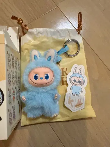 THE MONSTERS 러브러브 PIN FOR LOVE 봉제 인형 K