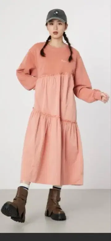 로데오 크라운 긴팔 티어드 드레스