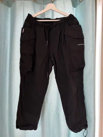 크리에이티브 나일론 팬츠 stripes for