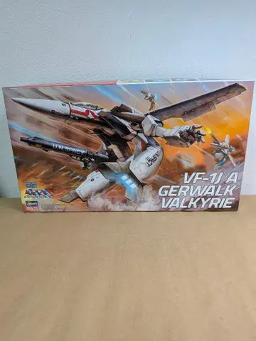 하세가와 1/72 VF-1J/A 가워크 발키리 미조립품