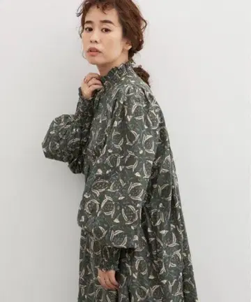 새상품급 Libra cue 리브라 큐 보태니컬 무늬 원피스 꽃무늬