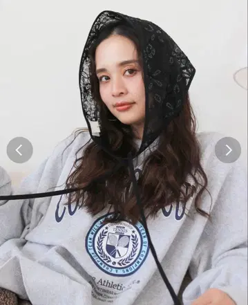 Ungrid 시어 자수 보닛