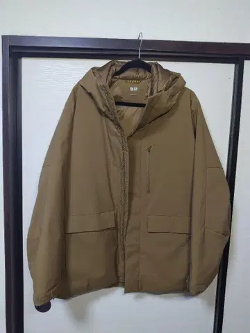 유니클로 하이브리드 다운 파카