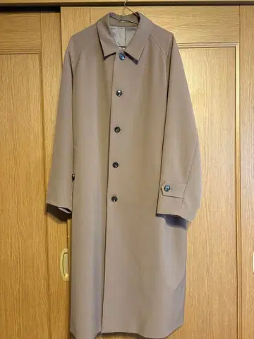 JUNRED 베이지 스텐카라 코트