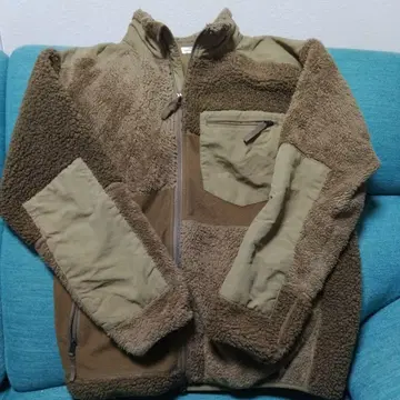 새상품급 엔지니어드 가먼츠 플리스 L Garments