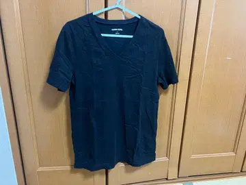 THREE DOTS 블랙 V넥 티셔츠