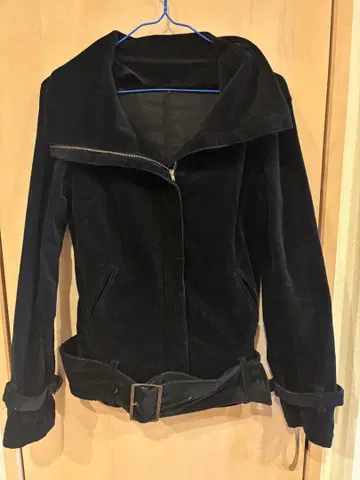 블랙 코듀로이 자켓 후드 부착