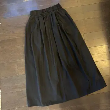 UNITED ARROWS 블랙 플레어 스커트