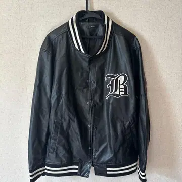 블랙 바시티 자켓 B 로고 자수