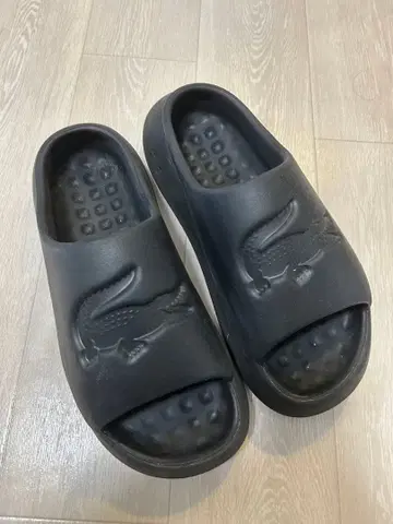 라코스테 블랙 슬라이드 샌들