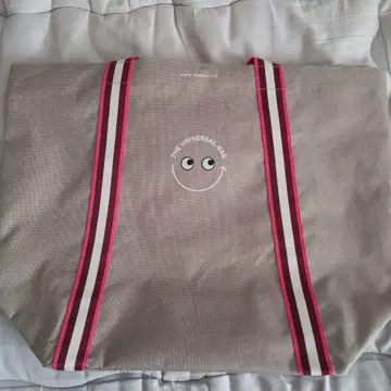 Anya Hindmarch 더 유니버설 백 토트백