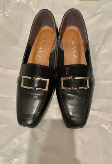 DIANA 스퀘어 로퍼 블랙 로퍼 낮은 힐