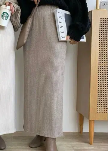 BLATE 기모 리브 타이트 스커트