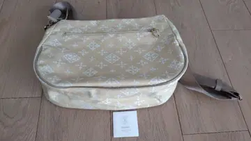 Russet 기하학 패턴 베이지 숄더백