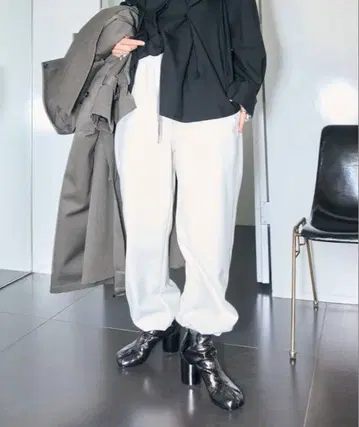 CITYSHOP 인조 가죽 이지 팬츠 화이트