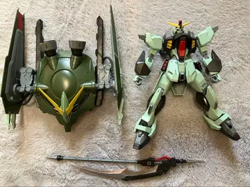 풀 메카닉스 1/100 GAT-X105 포비든 건담 조립 완료