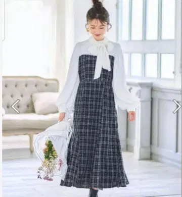 새상품급 윌 셀렉션 트위드 리본 보타이 도킹 원피스