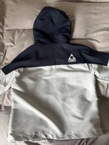 GERRY / 제리 별주 러버 로고 오버 사이즈 마운틴 파카