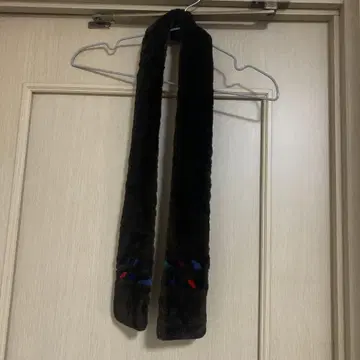 비버 셰어드 다크 브라운 머플러