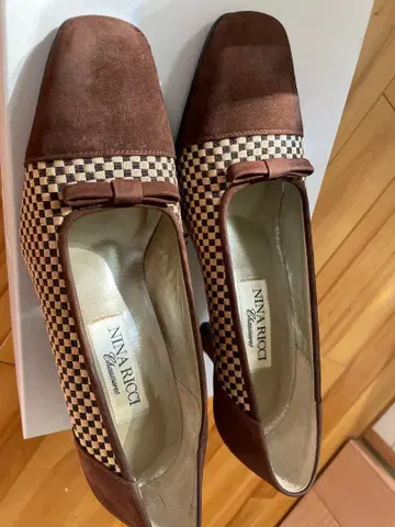 NINA RICCI 체크 무늬 펌프스 351/2 레어