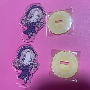 이치카와 히나나 아크릴 스탠드 2개