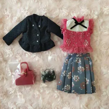 리카짱 옷 갈아입기 의류