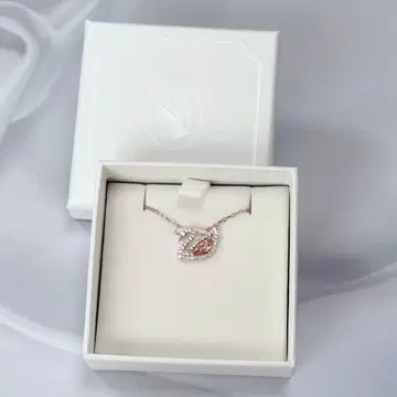 스와로브스키 스완 목걸이