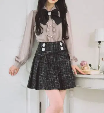 새상품급 Ank Rouge 앙크루즈 프론트 비쥬 트위드 플리츠 SK