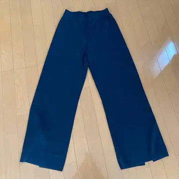 LE PHIL 루필 니트 슬릿 팬츠