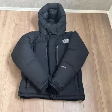 THE NORTH FACE 블랙 다운 자켓