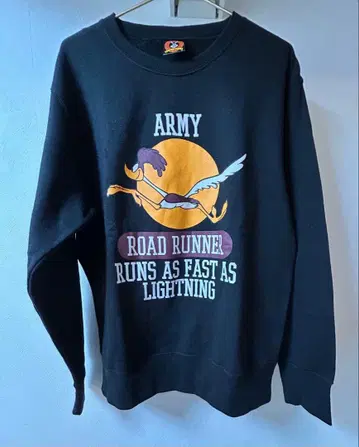 [ 미사용 ] ARMY ROAD RUNNER 맨투맨 L 사이즈 / 블랙